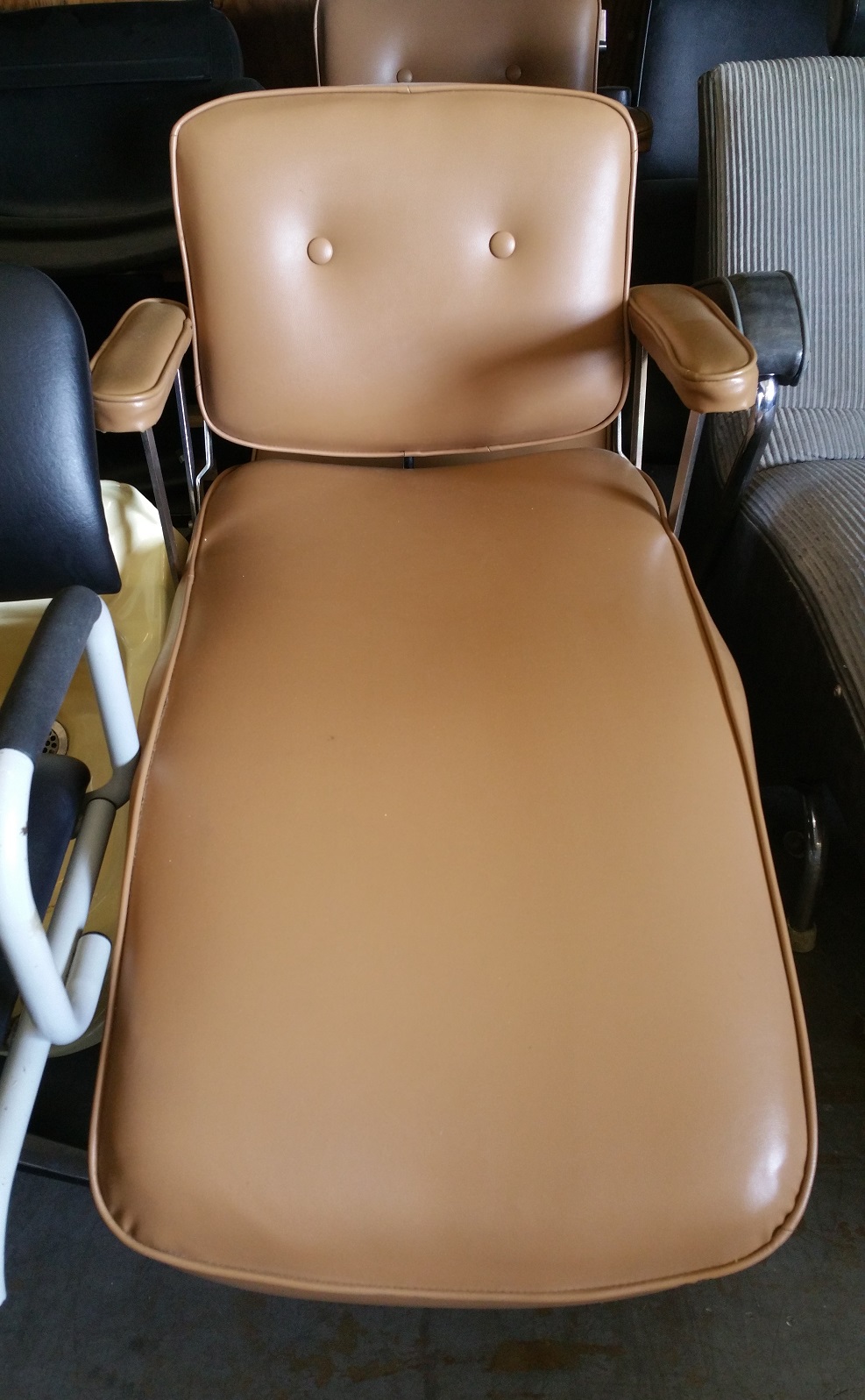 used shampoo bowls & shampoo chairs